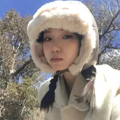 郝依霜